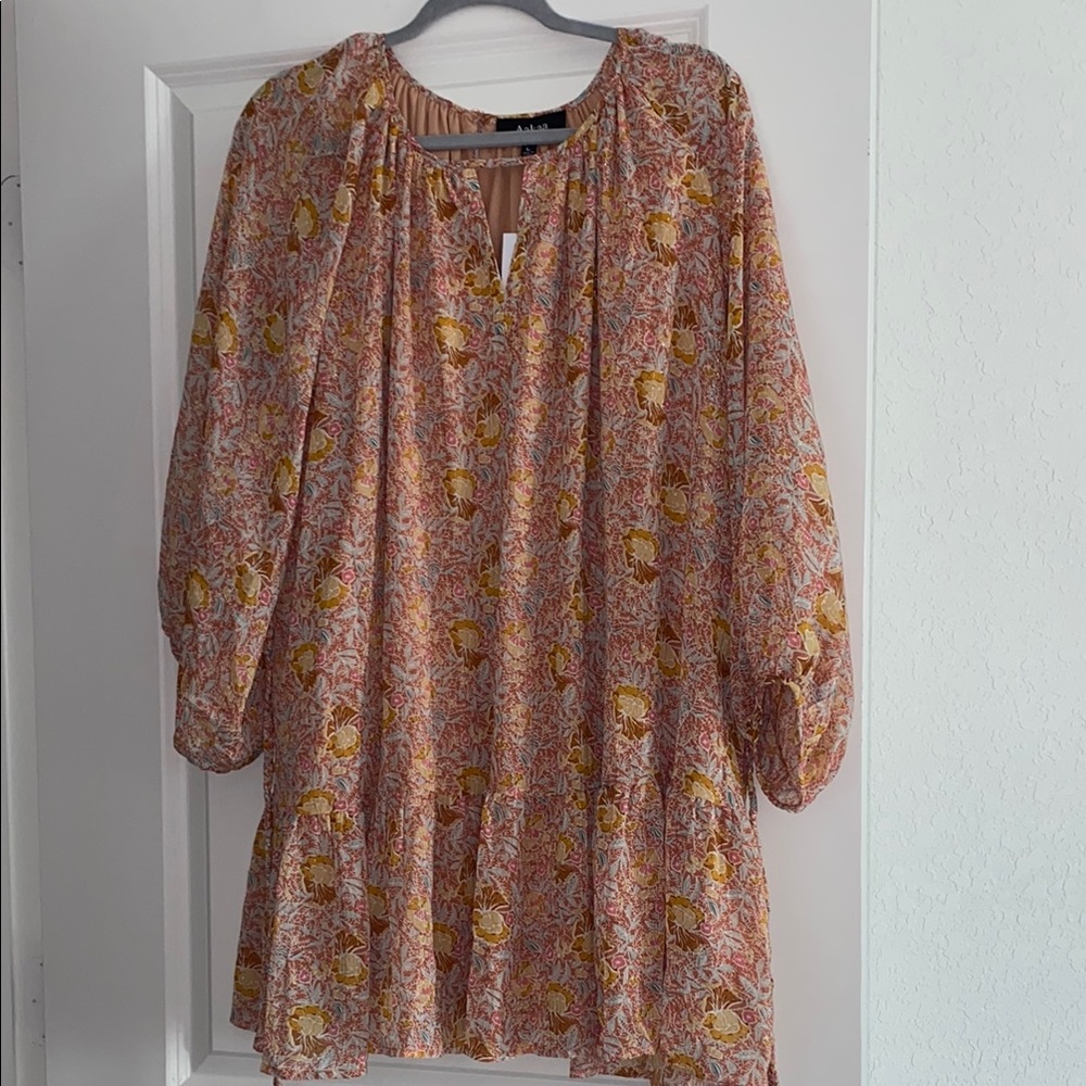 Floral Patterned Tunic Dress